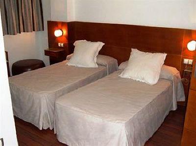 фото отеля Hostal-Restaurante Miramar