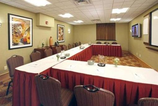 фото отеля Hampton Inn Danbury