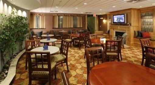 фото отеля Hampton Inn Danbury