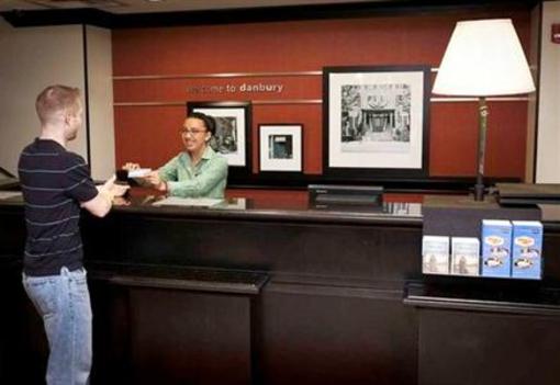фото отеля Hampton Inn Danbury
