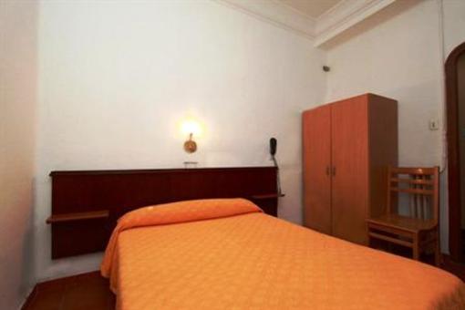 фото отеля Hostal Bisbal Valencia