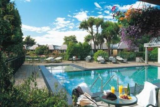 фото отеля Distinction Te Anau Hotel and Villas