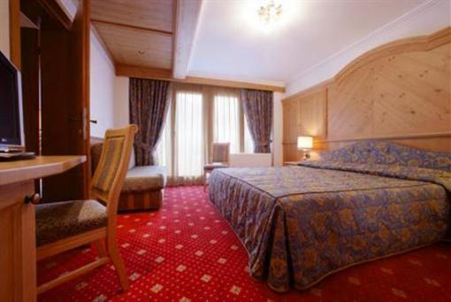 фото отеля Alpen Hotel Corona