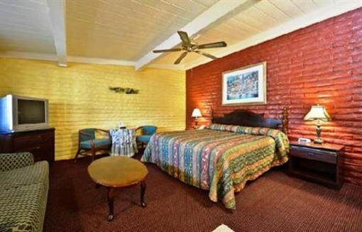 фото отеля Fallbrook Country Inn