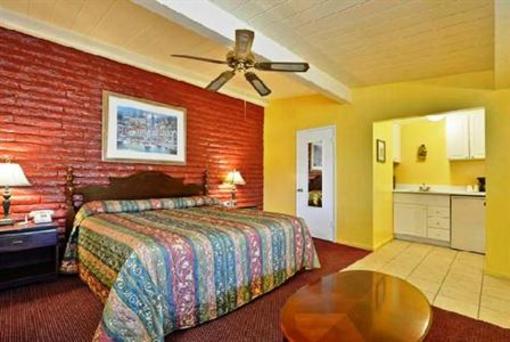 фото отеля Fallbrook Country Inn