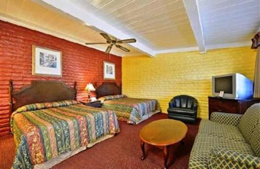 фото отеля Fallbrook Country Inn
