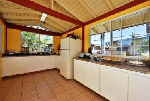 фото отеля Fallbrook Country Inn