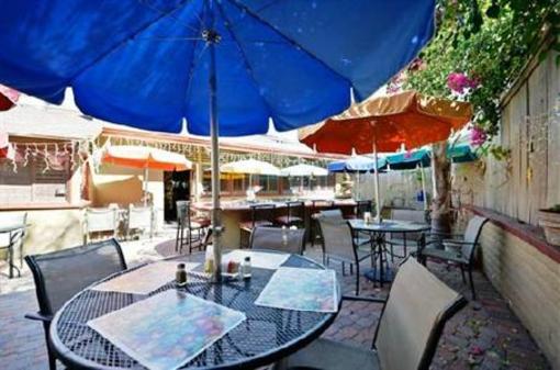 фото отеля Fallbrook Country Inn
