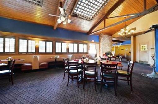 фото отеля Fallbrook Country Inn