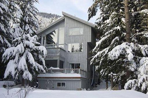 фото отеля Belle Neige Hotel Whistler