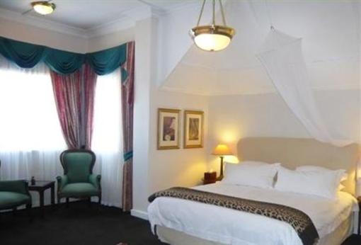 фото отеля Rhonda's Manor Guest House