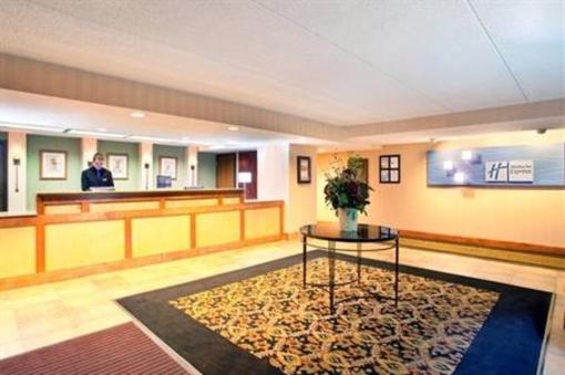 фото отеля Holiday Inn Express Milwaukee- West Medical Center
