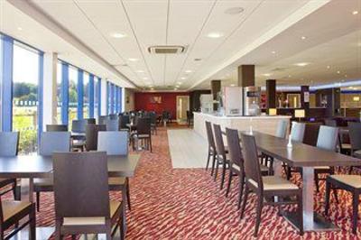 фото отеля Holiday Inn Express Kettering Corby