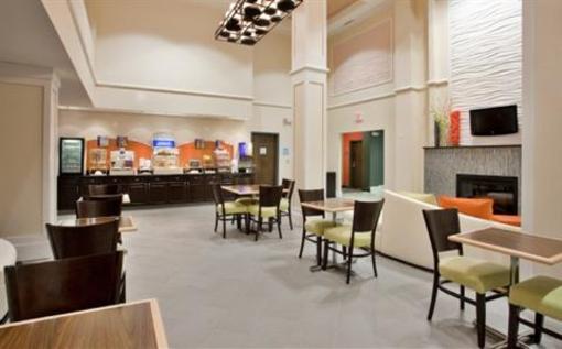 фото отеля Holiday Inn Express Hotel & Suites Festus - South St. Louis