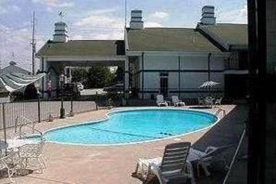 фото отеля Foxborough Inn & Suites