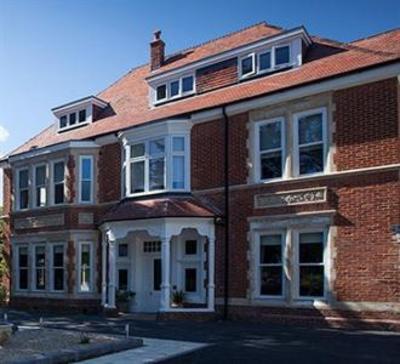 фото отеля Chalfield Manor Boutique Hotel