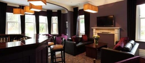 фото отеля Chalfield Manor Boutique Hotel