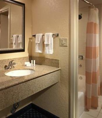фото отеля Courtyard by Marriott Miami Airport West Doral
