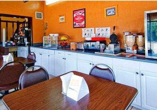 фото отеля Econo Lodge Austin