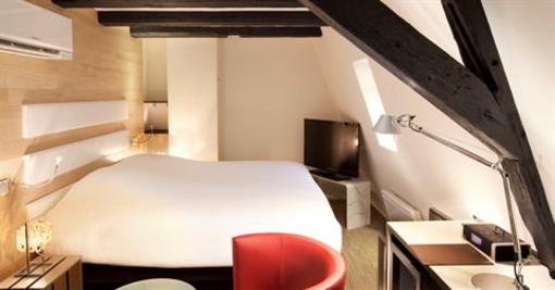 фото отеля Hotel Le Colombier Suites