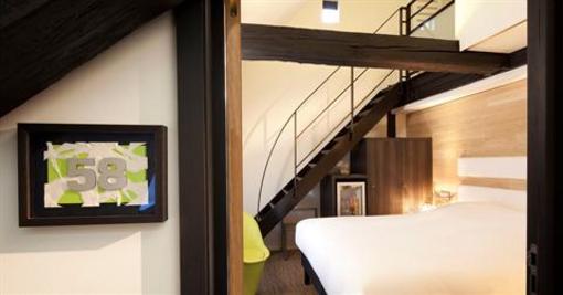 фото отеля Hotel Le Colombier Suites