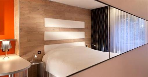 фото отеля Hotel Le Colombier Suites