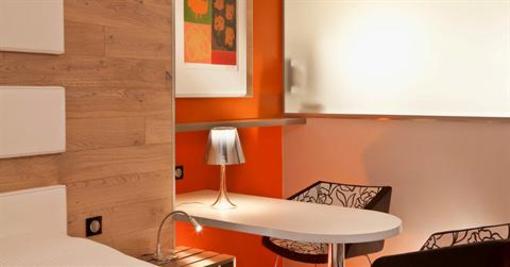 фото отеля Hotel Le Colombier Suites