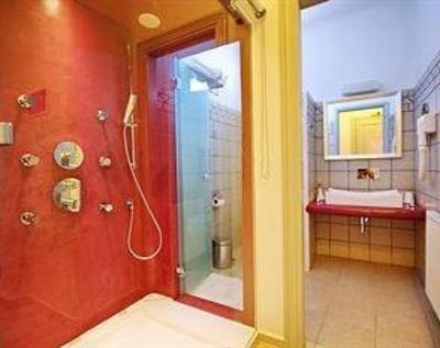 фото отеля Yades Suites Apartments & Spa