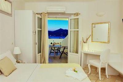 фото отеля Yades Suites Apartments & Spa