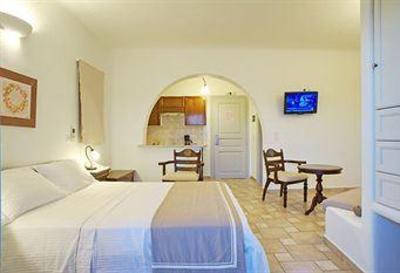 фото отеля Yades Suites Apartments & Spa