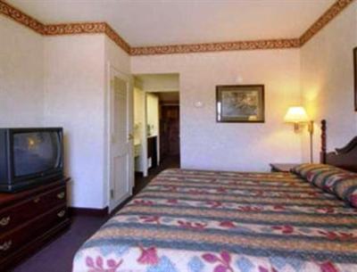 фото отеля Econo Lodge Inn & Suites Marietta