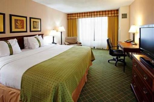 фото отеля Holiday Inn Buffalo International Airport