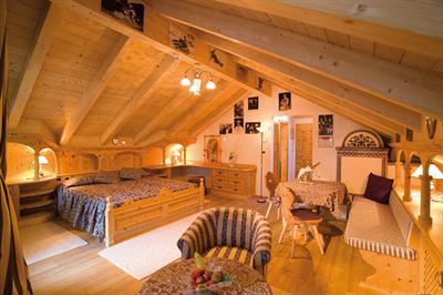 фото отеля Hotel Cappella Corvara
