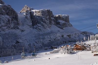фото отеля Hotel Cappella Corvara