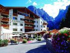 фото отеля Hotel Cappella Corvara