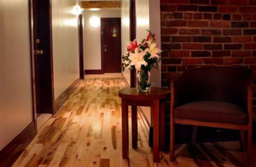 фото отеля Hotel Quartier des Spectacles Montreal