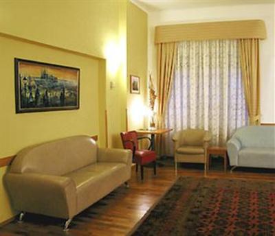 фото отеля Cloister Inn Hotel