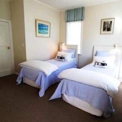 фото отеля Emerald Inn North Shore