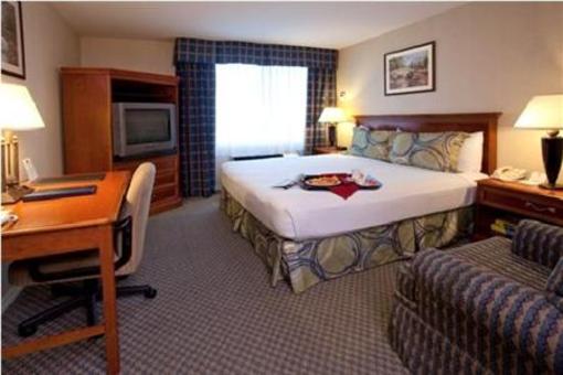 фото отеля BEST WESTERN Plus Evergreen Inn & Suites