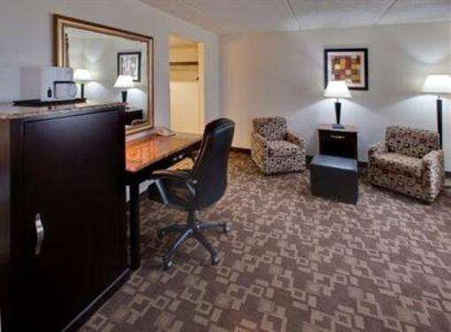 фото отеля Holiday Inn Express Chicago-Schaumburg