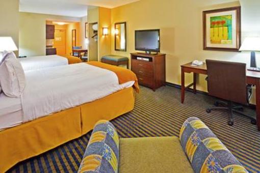 фото отеля Holiday Inn Express Hotel & Suites Chattanooga-Ooltewah