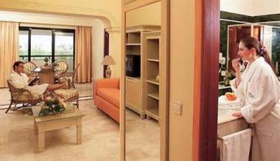 фото отеля Grand Palladium Colonial Resort & Spa