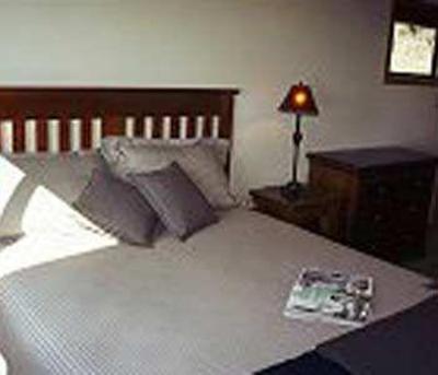 фото отеля Oreti Apartments Turangi