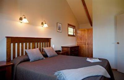 фото отеля Oreti Apartments Turangi