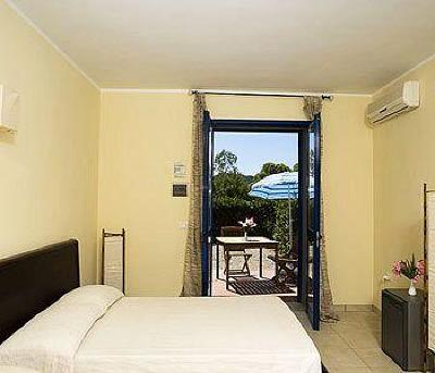 фото отеля Villa Giulia Hotel Porto Azzurro