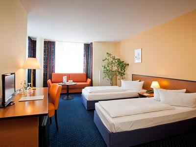 фото отеля Achat Hotel Zwickau