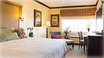 фото отеля Bayfront Inn Fifth Avenue Naples (Florida)