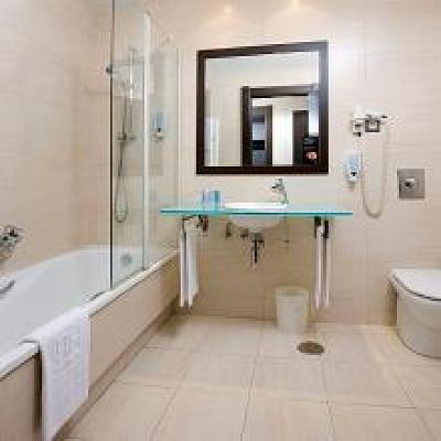 фото отеля NH Parla