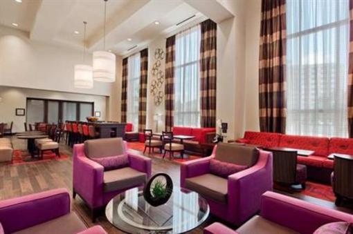 фото отеля Hampton Inn and Suites Detroit/Airport-Romulus