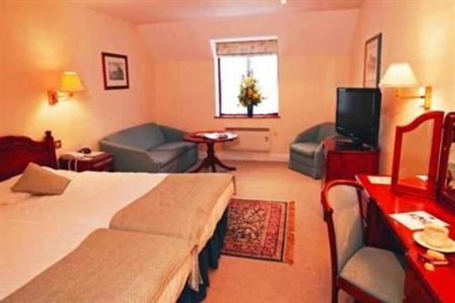 фото отеля BEST WESTERN Old Tollgate Hotel